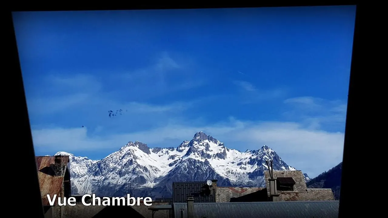Chalet Le Cosy Lodge Departs Ski Alpe D'Huez 2 Alpes La Grave Et Col D'Ornon Detente Jacuzzi Piscine Sauna Bar Billard Le Bourg-dʼOisans